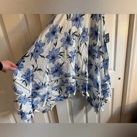 Lulu's Zahara Blue and White Floral Print Midi Dress - NWT! - Picture 6 of 14